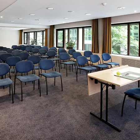 Hotel Nh Grand Place Arenberg 4*