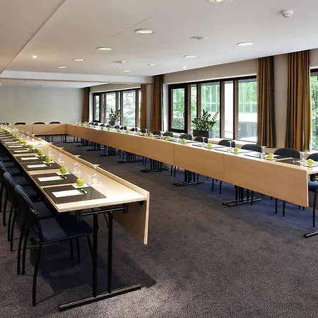 Nh Grand Place Arenberg Hotel