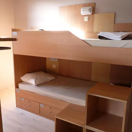 Sleep Well Youth Hostel Brussels