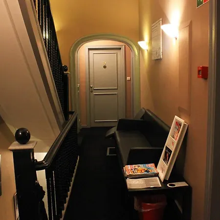 Hotel Story'