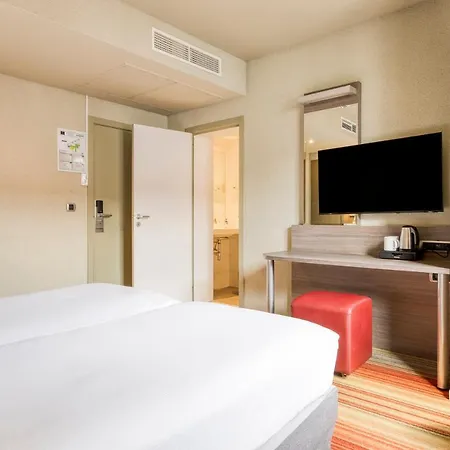 Alma Grand Place Hotel 3*