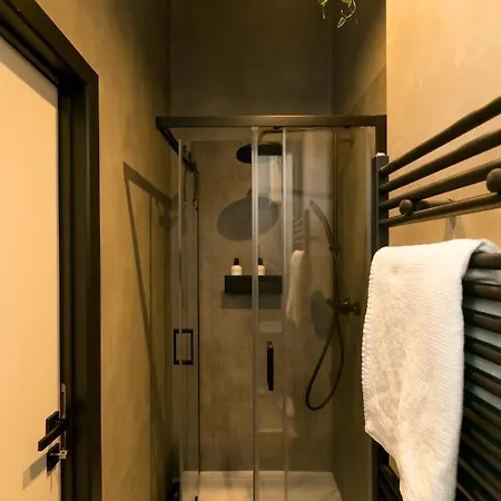 Golden Dove Luxury Aparts *