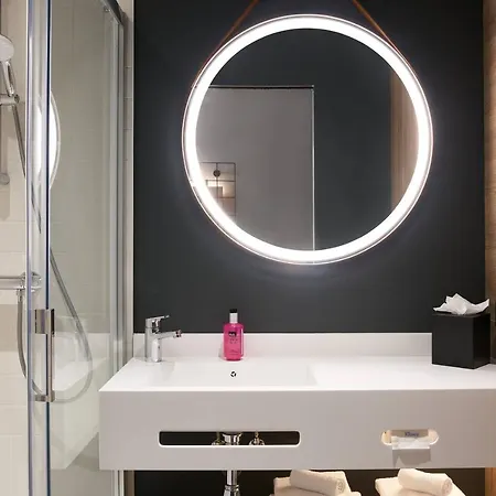 Moxy Brussels Center
