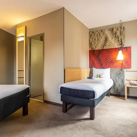 Ibis Off Grand'place 3*