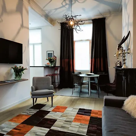 Apartahotel Charles - Louise Bruselas