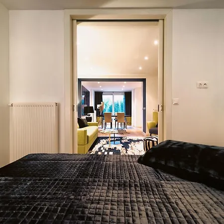 Charles - Louise Apartahotel Bruselas