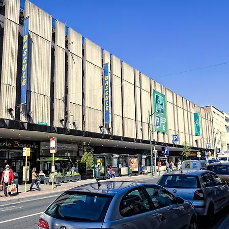 Charles - Louise Apartahotel *