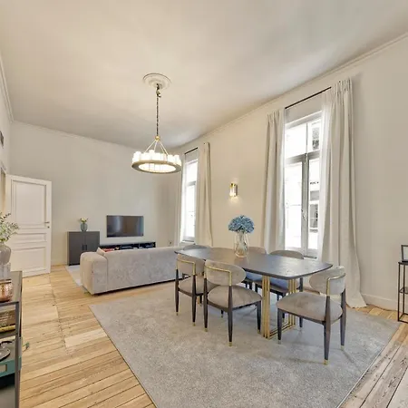 Apartament Dans L'hypercentre *