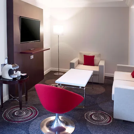 Hilton Grand Place 4*