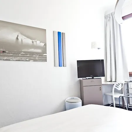 Siru Hotell 3*
