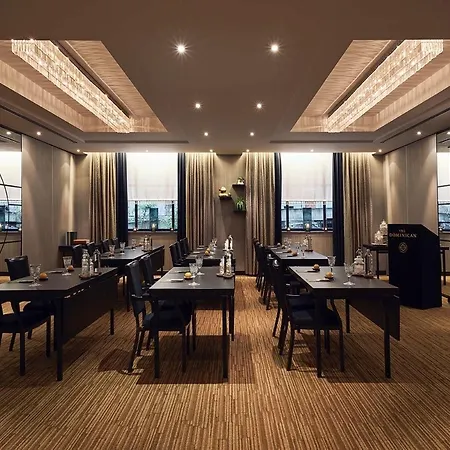 도미니칸 4*