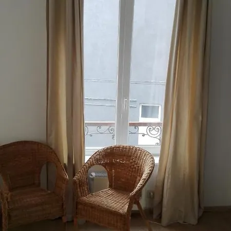 Close To Grand Place For 2 * Bruksela