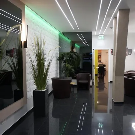 Center Hotel