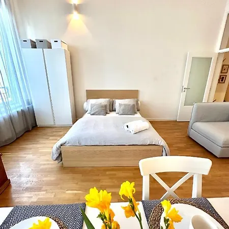 Appartamento European Comission Beautiful Studio