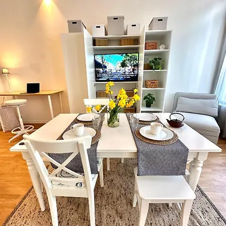 European Comission Beautiful Studio Appartamento
