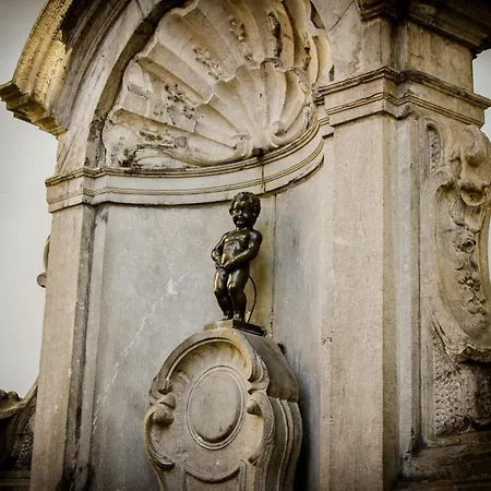 Aris Grand Place
