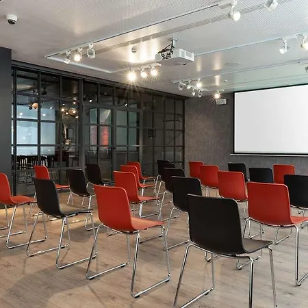 Hotel Radisson Red