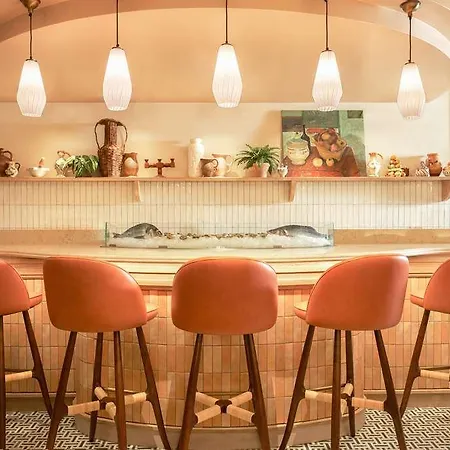 The Hoxton, Hotel