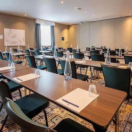 Doubletree By Hilton City