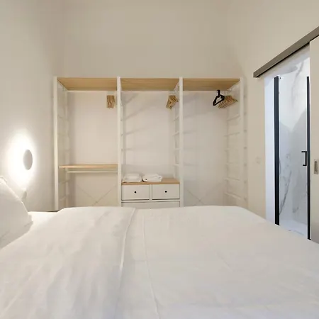 The Duke Flats - 1 Bedroom Grand Place *