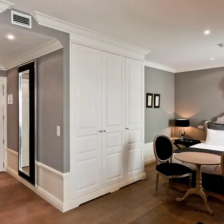 Stanhope By Thon 5* Brussels