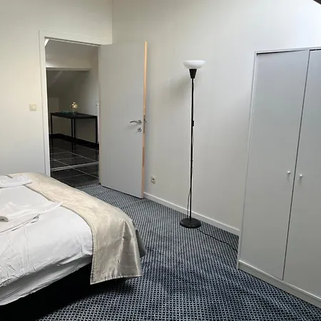 Argonne Gare Du Midi 29 * Βρυξέλλες