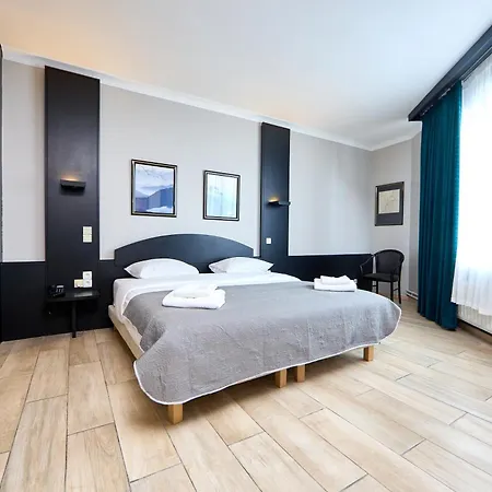 Europacity Hotel 3*