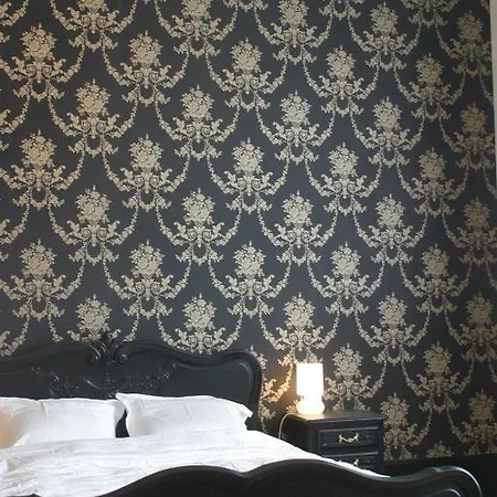Leopold Ii Bed & Breakfast