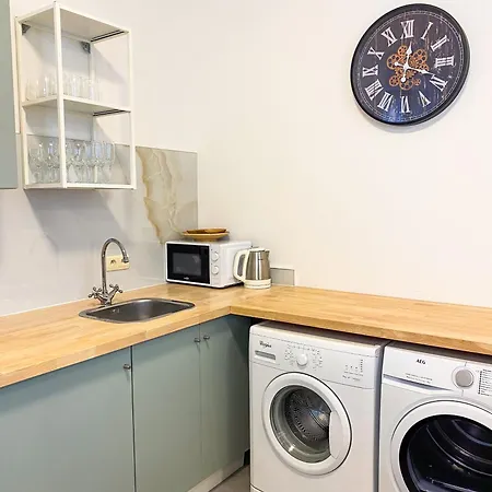 Апартаменты New Cozy In Porte De Hal Брюссель