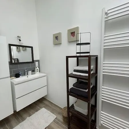 Independant Sans Cuisine - Le Coin Cosy Avec Wifi * Brüssel