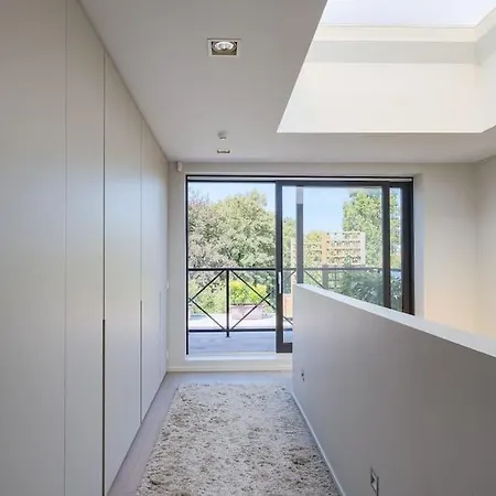 1000m2 With Indoor Pool Villa Bryssel