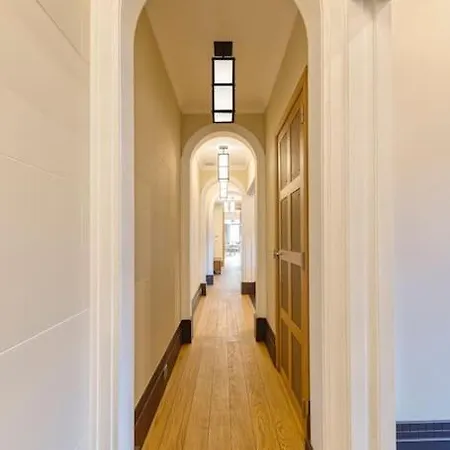 Luxury: 3br, Prime Location *
