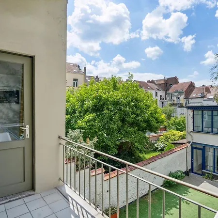 公寓 In Brussels, Degroux By Homenhancement Sa