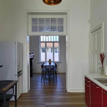 Brussels Bed & Blockchain Private With Shared Bathroom Gasthof Etterbeek