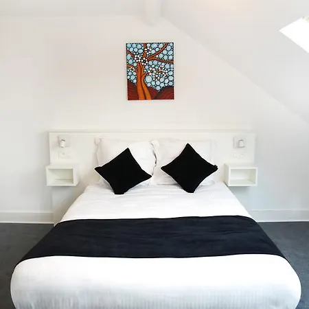 Satellite Hotel 2*