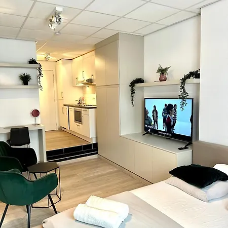 Heart Of Grand Place Beautiful Apartament