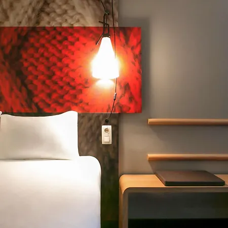 Ibis Off Grand'place 3*