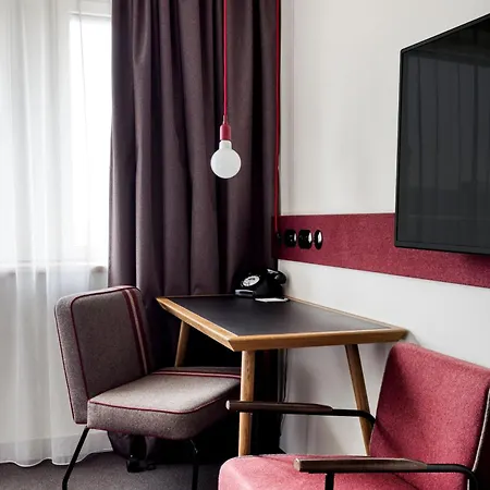 Pentahotel Centre 4*