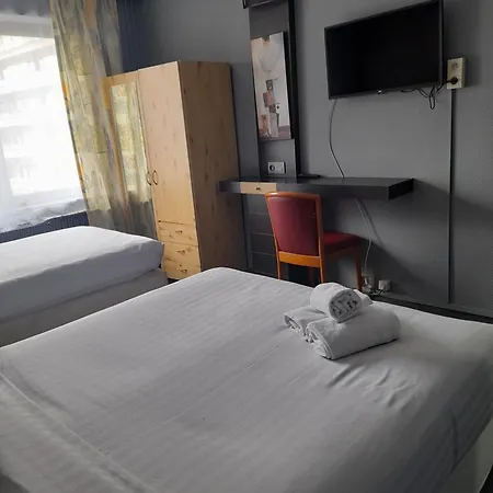 Hotel Albergo 2* Брюссель
