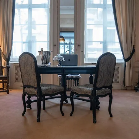 De Maitre De Vaughan * Брюссель