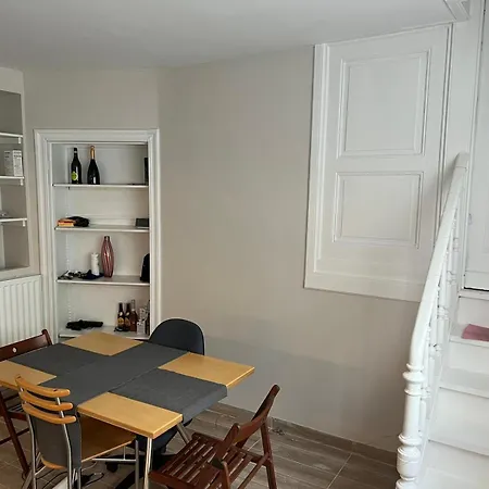 In Maison De Metre In Etterbeek