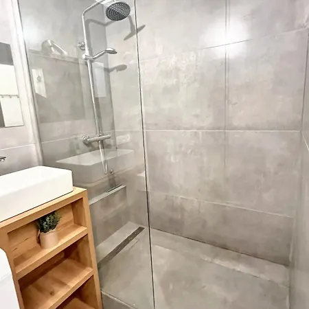 Apartment Comfortable Studio In Brussels 35M² Terrace With Bbq