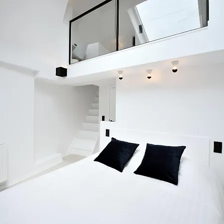 Urban Walls 3*