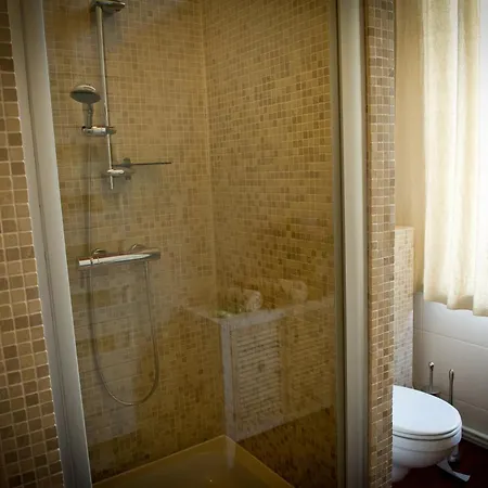 Le Seize Bed and breakfast Bruselas