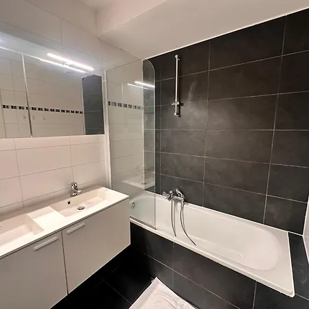 2 Bedroom In Center With Breathtaking View Апартаменты Брюссель