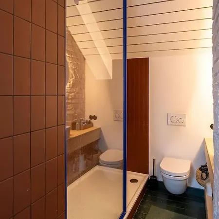Garden House - 4 Bdrs