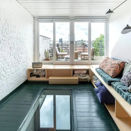 Garden House - 4 Bdrs *
