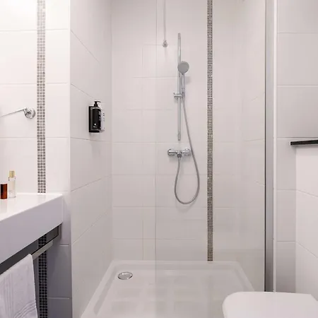 Ibis Styles Centre Stephanie Hotell