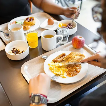 Ibis Styles Centre Stephanie Hotell 3*