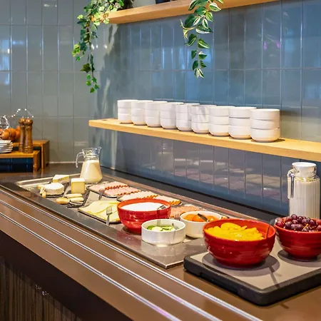 Ibis Styles Centre Stephanie Hotell